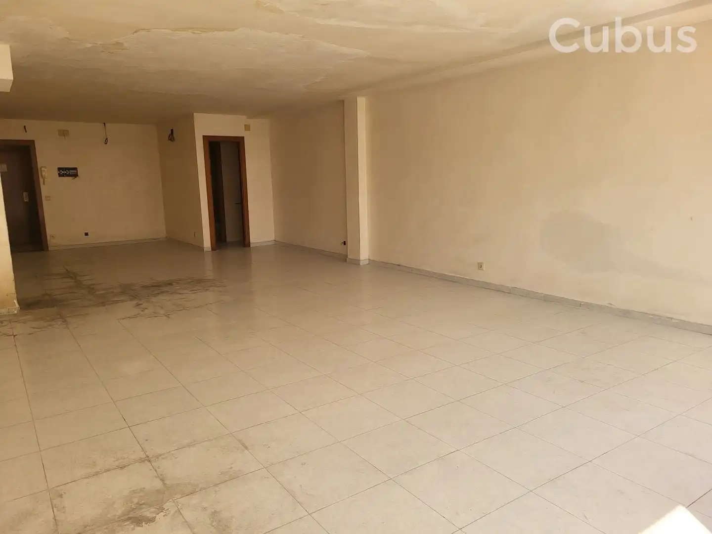 Büro zum Verkauf in Olot