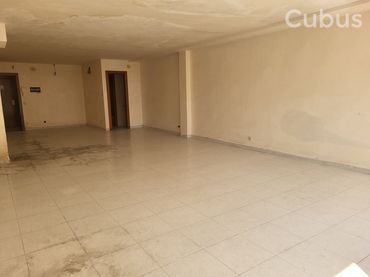 Oficina en venda a Olot