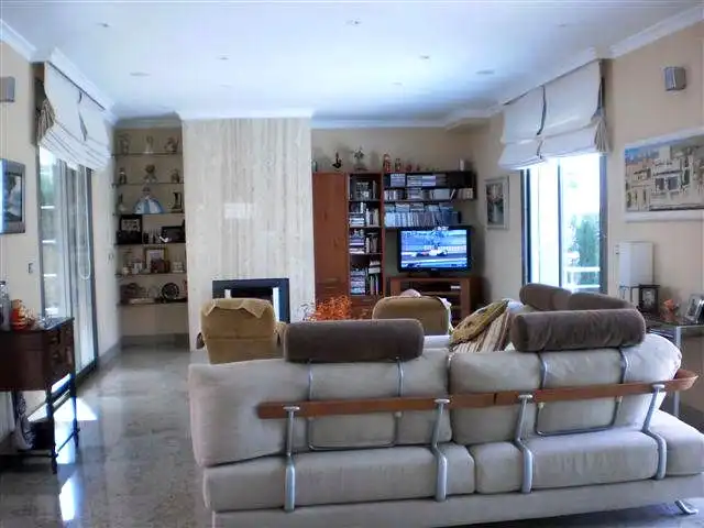 Casa amb terrassa en venda a Martín De Saavedra