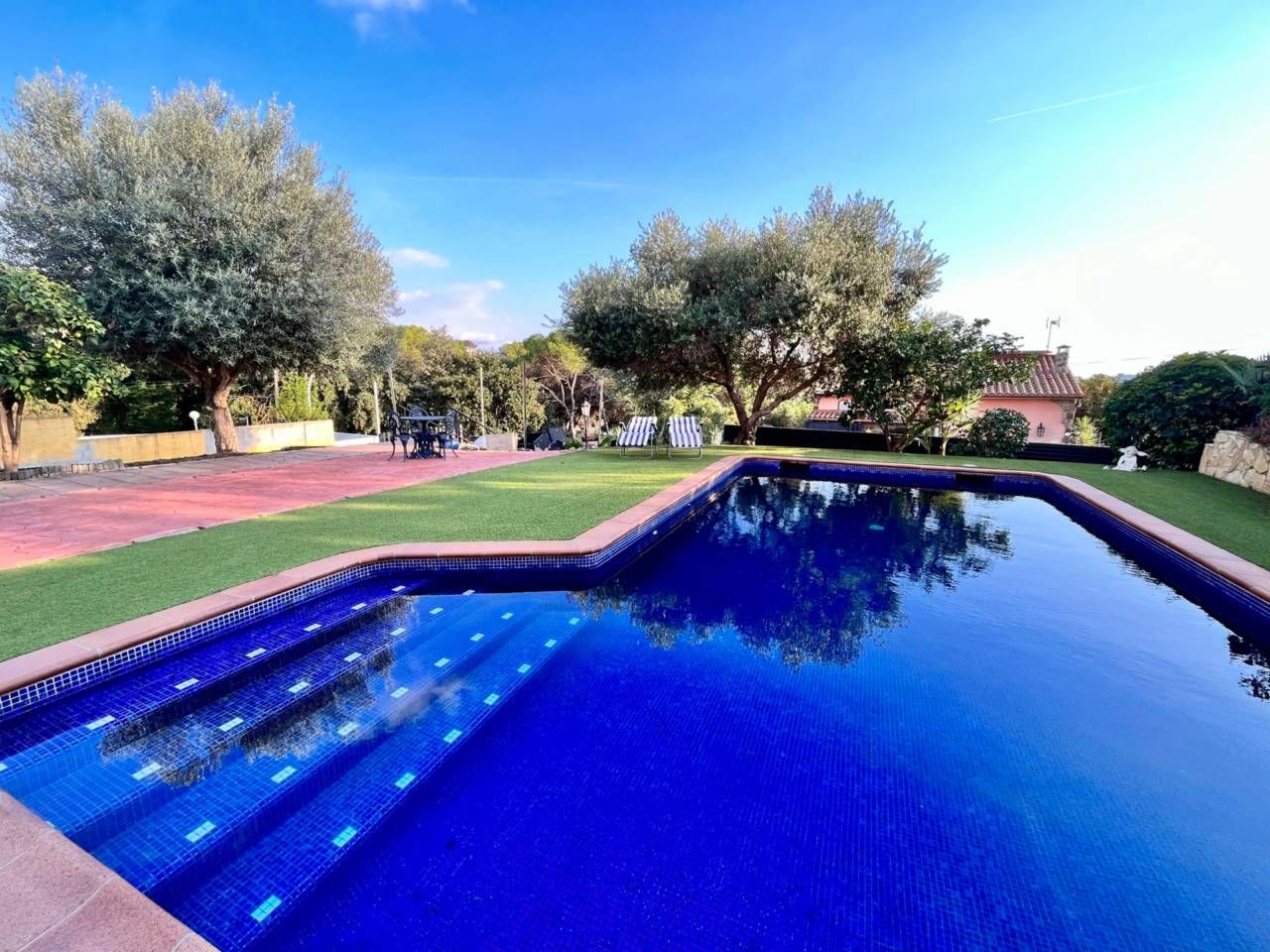 Piscina de Casa o chalet en venta en Lliçà de Vall con Aire acondicionado, Calefacción y Jardín privado