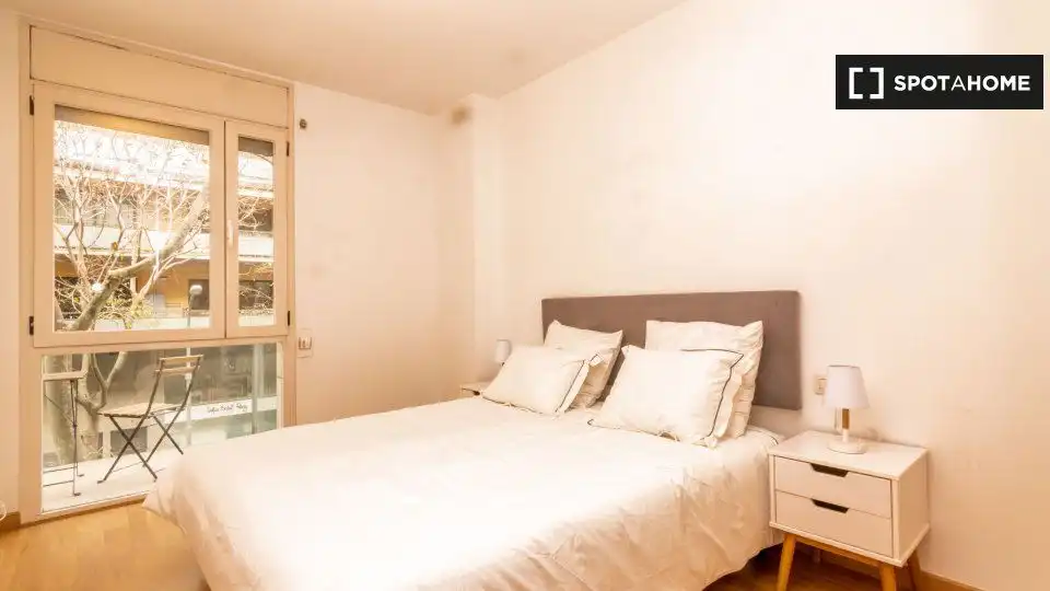 Schlafzimmer von Wohnung zur untervermieten in Barcelona mit Klimaanlage und Terrasse