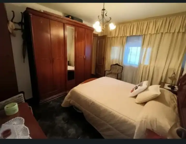 Habitación de Ático en venta en Granada con Terraza y Amueblado