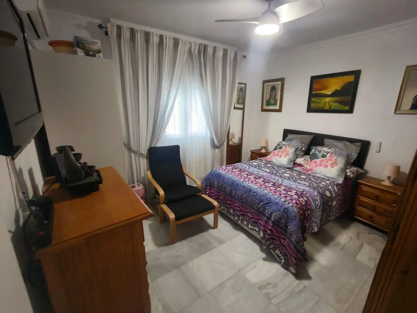 Dormitori de Casa o xalet en venda en Chiclana de la Frontera amb Aire condicionat, Jardí privat i Traster