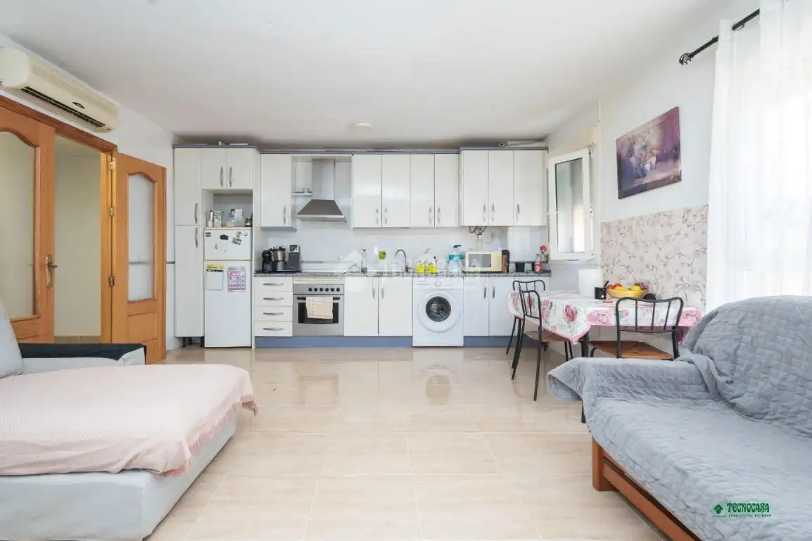 Cocina de Piso en venta en Almería con Aire acondicionado