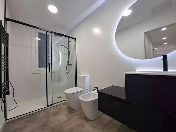 Piso en Venta en Rúa Simón Bolívar en Plaza España - Corte Inglés