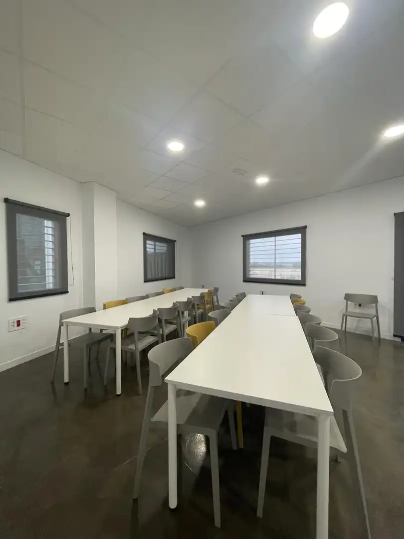 Büro zur Miete in Gelves mit Klimaanlage