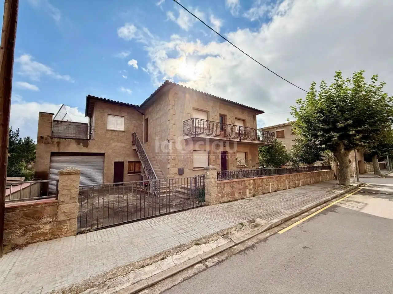 Vista exterior de Casa o xalet en venda en L'Estany amb Calefacció i Terrassa