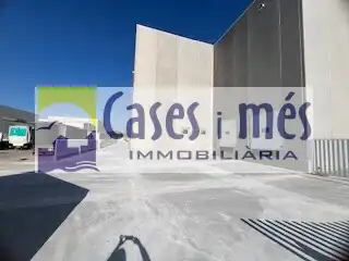 Vista exterior de Nave industrial en venta en Rafelbuñol / Rafelbunyol