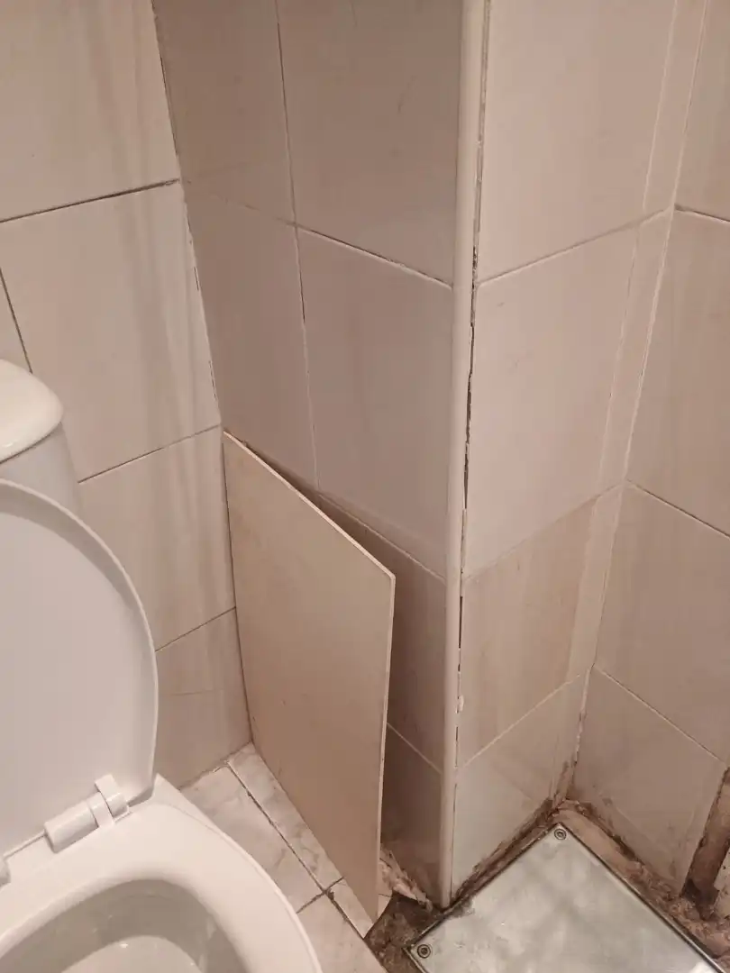 Bany de Local en venda en Alcobendas amb Aire condicionat