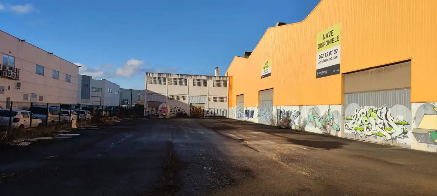 Vista exterior de Nave industrial en venta en Vitoria - Gasteiz