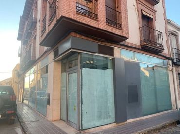 Local comercial de lloguer a Plaza Trinidad
