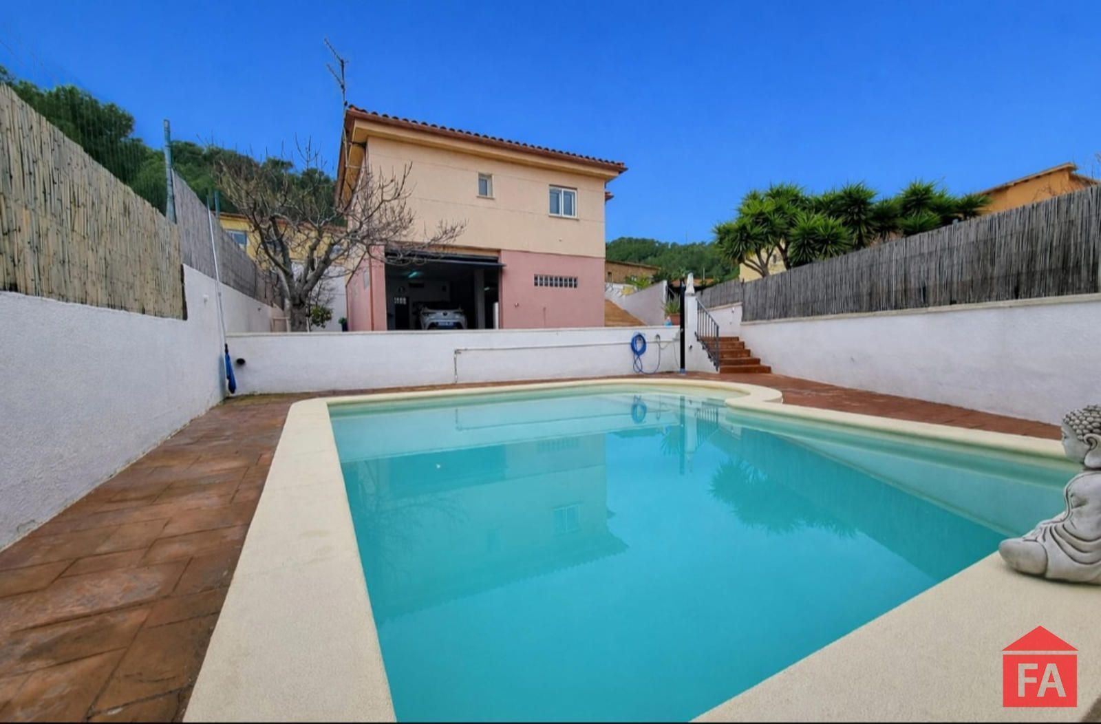 Piscina de Casa o xalet en venda en El Vendrell amb Aire condicionat, Calefacció i Terrassa