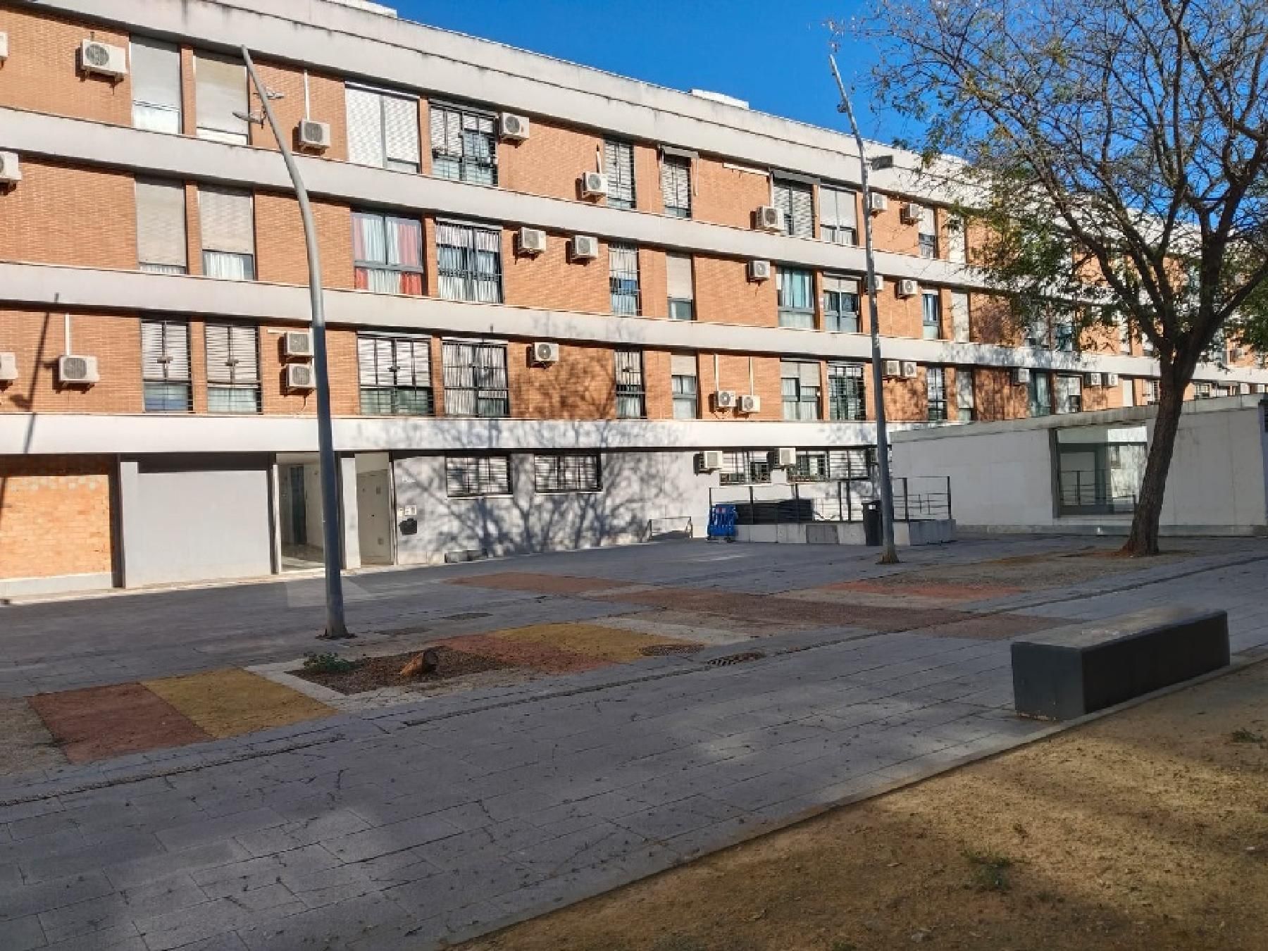Vista exterior de Piso en venta en  Sevilla Capital