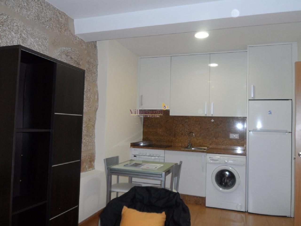 Cocina de Apartamento en venta en Vigo  con Calefacción, Amueblado y Balcón