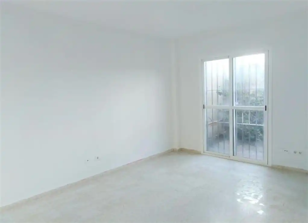 Piso en venta en C/ Batea, Cantillana