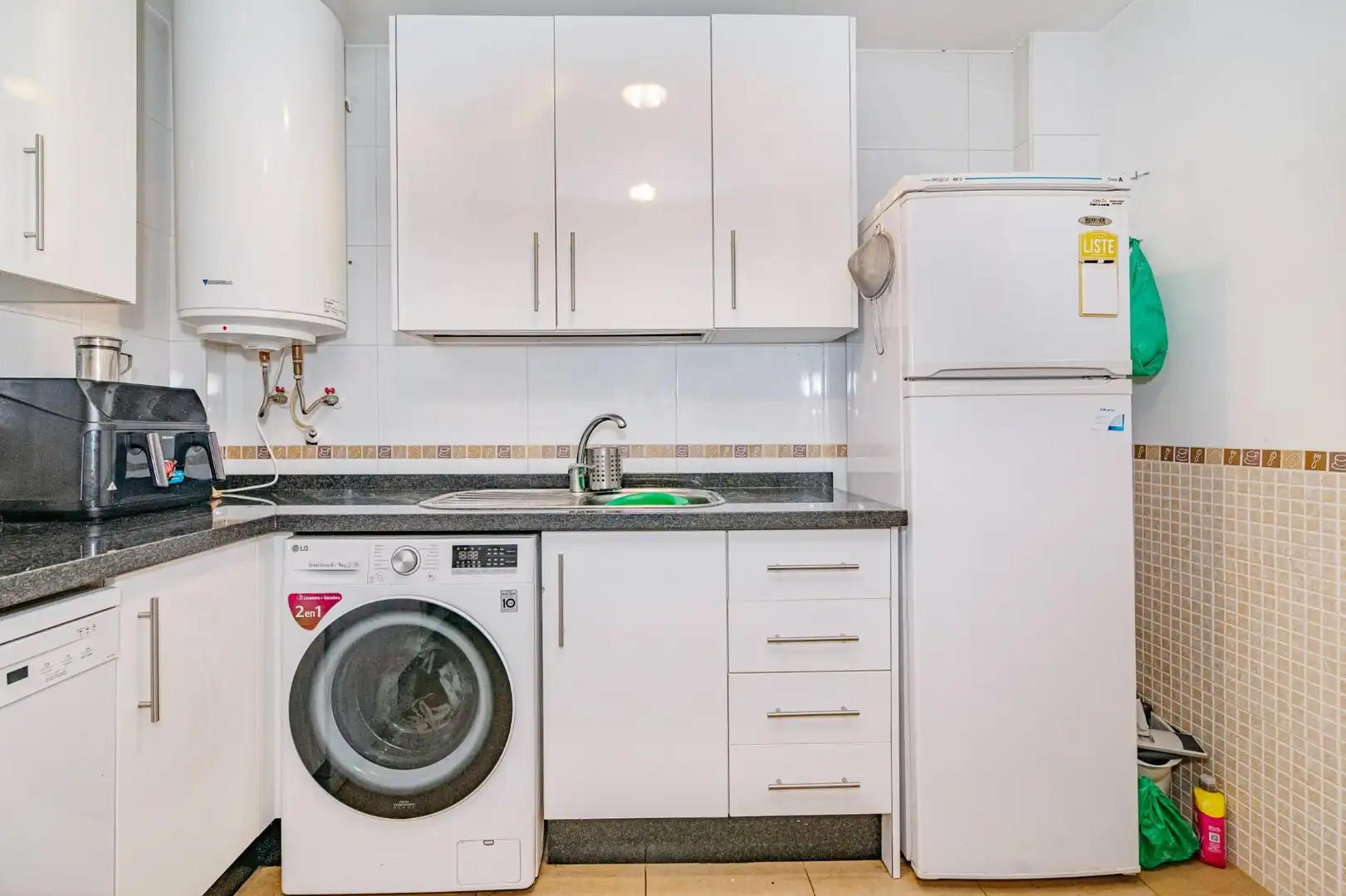 Küche von Maisonette zum Verkauf in Granada mit Klimaanlage, Heizung und Möbliert