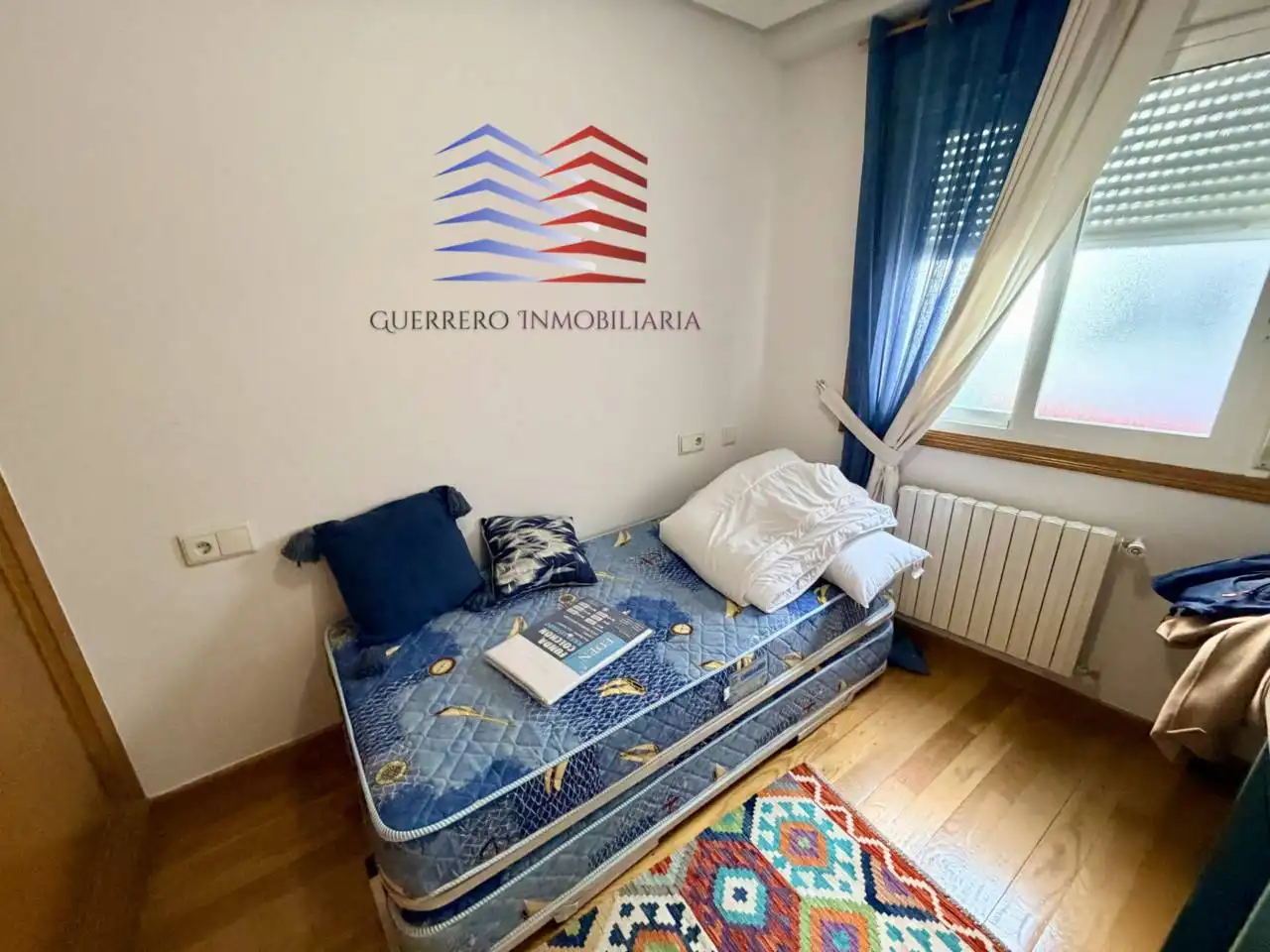 Bedroom of Apartments for rent in Ourense Capital   with Heating, Parquet flooring and Storage room