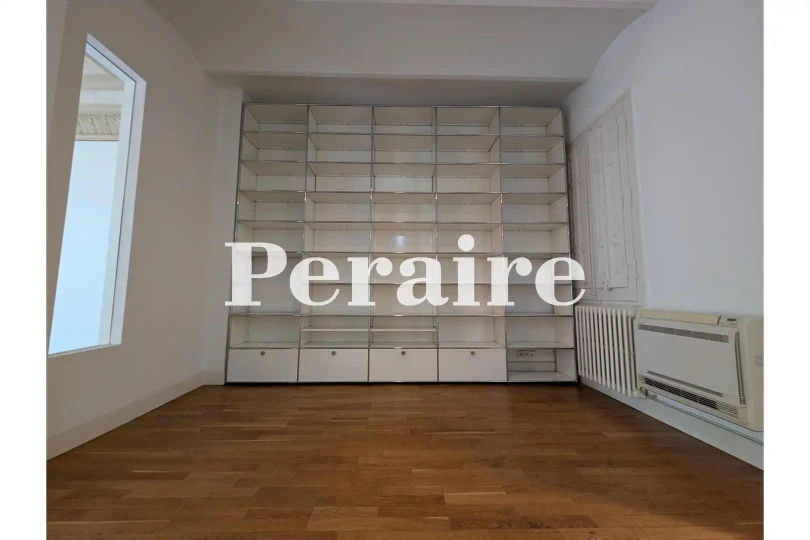 Schlafzimmer von Wohnung zur Miete in Barcelona mit Heizung und Balkon