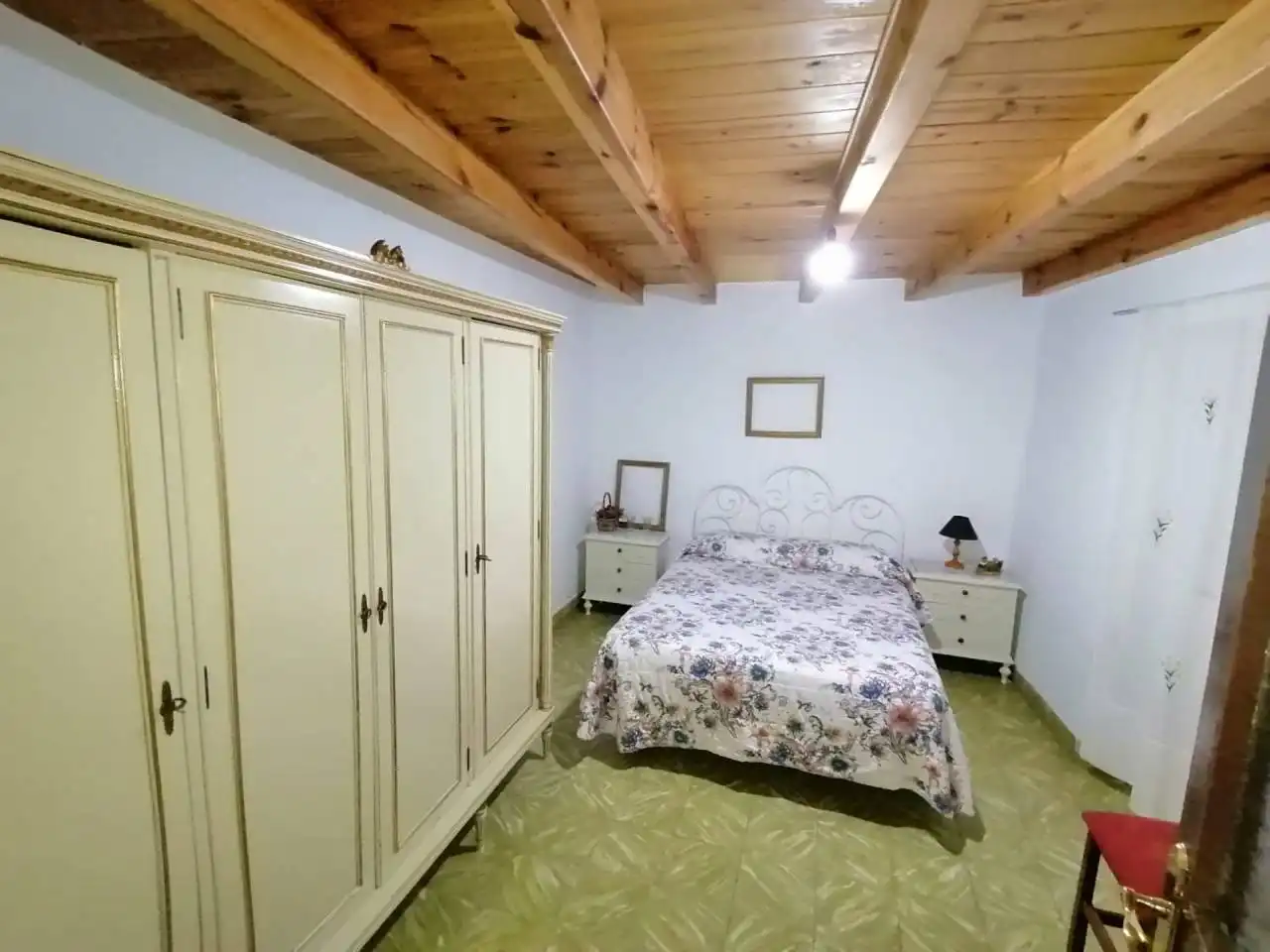 Dormitori de Casa adosada en venda en El Bodón  amb Calefacció i Moblat