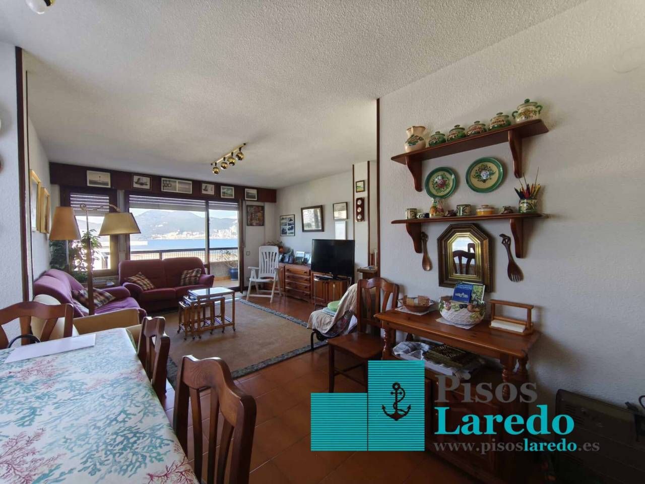 Living room of Flat for sale in Laredo  with Heating, Parquet flooring and Terrace