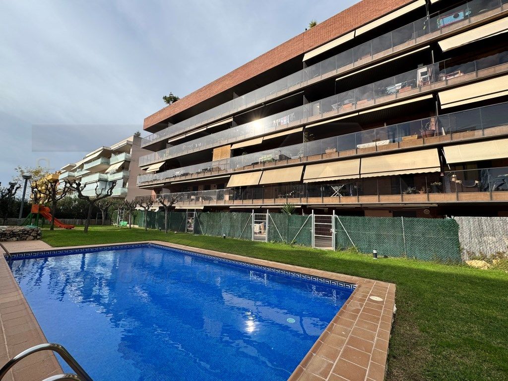 Piscina de Àtic en venda en Salou amb Aire condicionat, Moblat i Rentadora