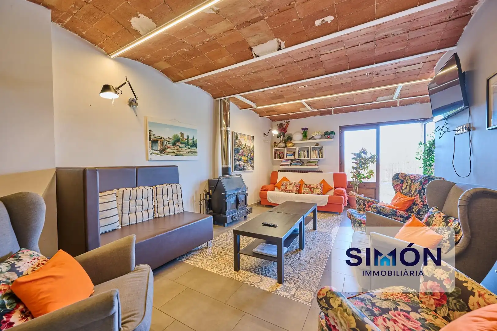 Sala de estar de Finca rústica en venta en Casserres con Aire acondicionado, Calefacción y Terraza