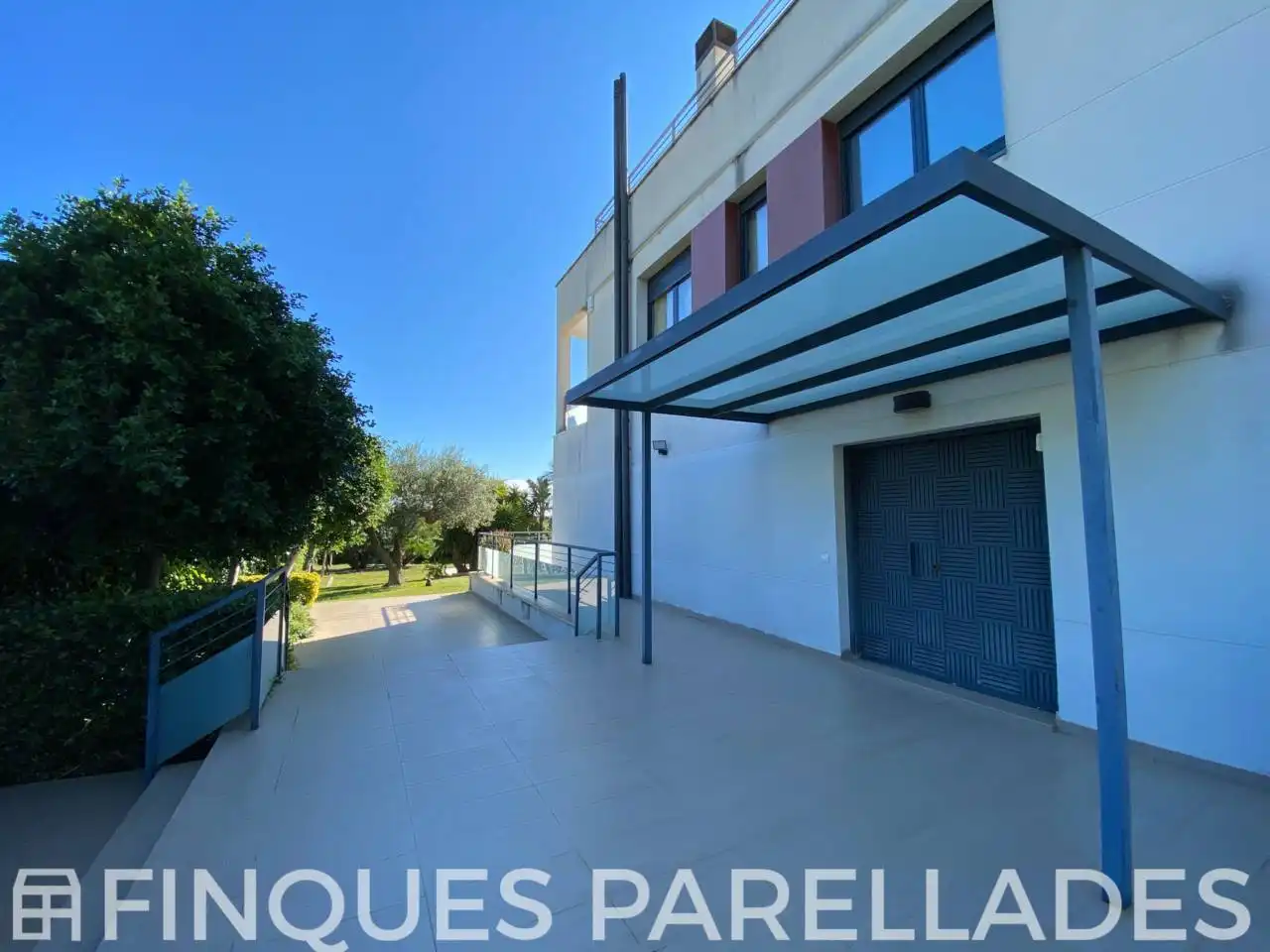 Vista exterior de Casa o chalet en venta en Sitges con Aire acondicionado, Calefacción y Jardín privado