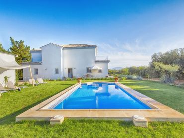 Casa rustica con piscina in vendita a Centro