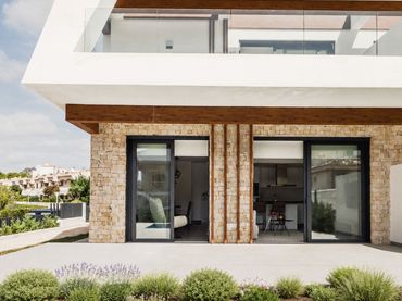 Semi-detached house with balcony for sale in Cala Ratjada