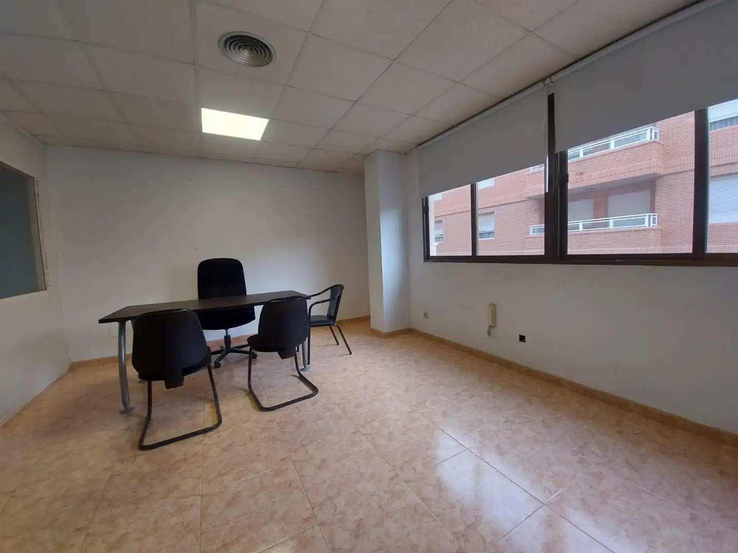 Bureau avec ascenseur à louer à El Ejido Ciudad, imagen 3