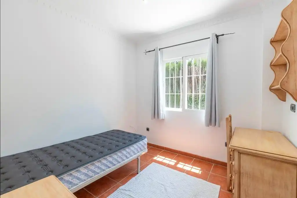 Dormitori de Casa o xalet en venda en Albolote amb Aire condicionat, Balcó i Piscina comunitària