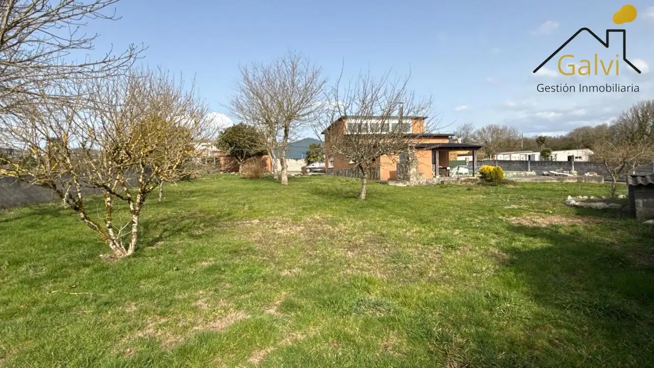 Casa o chalet en venta en Lugo con Calefacción, Jardín privado y Terraza