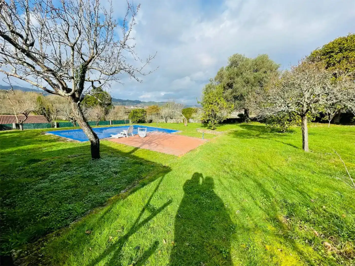 Jardí de Casa o xalet en venda en Meis amb Jardí privat, Piscina i Moblat