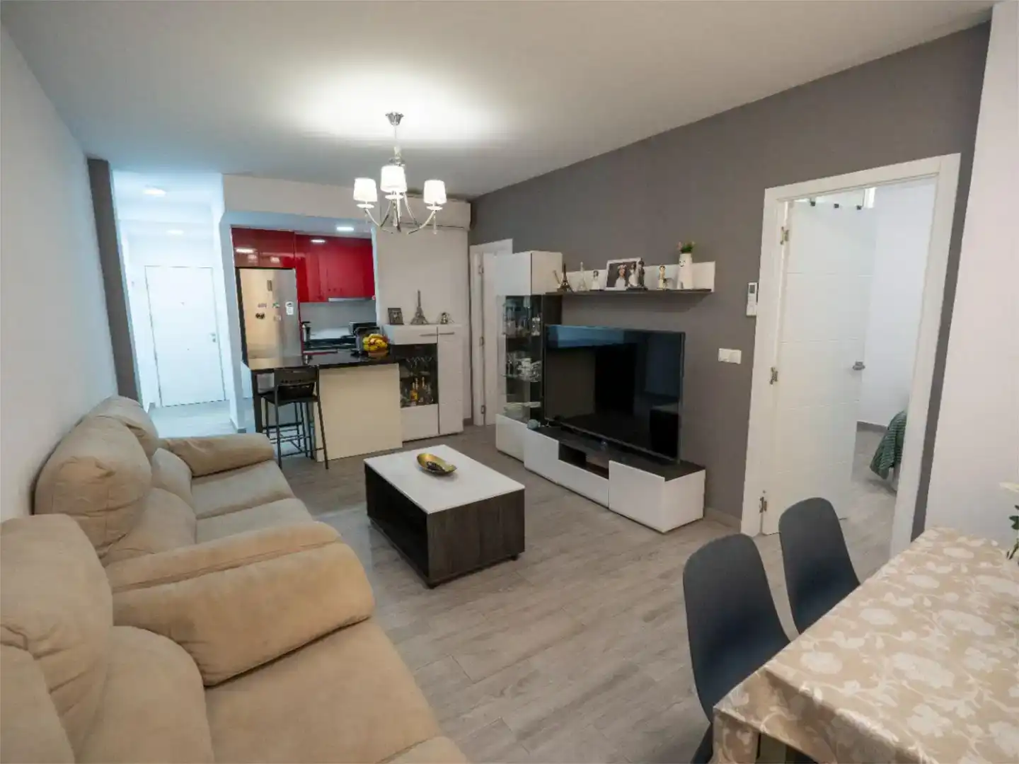 Sala d'estar de Pis en venda en Torrevieja amb Aire condicionat, Piscina i Balcó