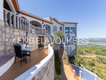 Villa con piscina in vendita a Pego