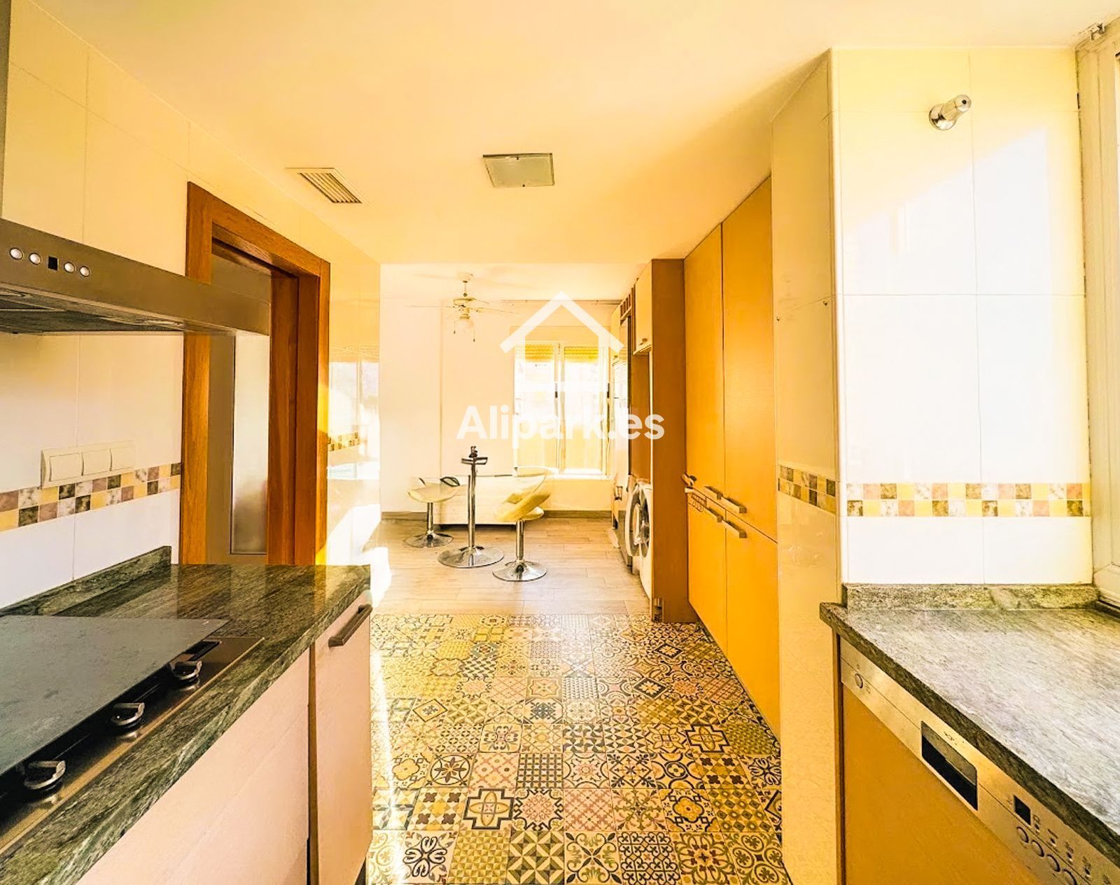 Kitchen of Flat for sale in Alicante / Alacant  with Air Conditioner, Heating and Storage room