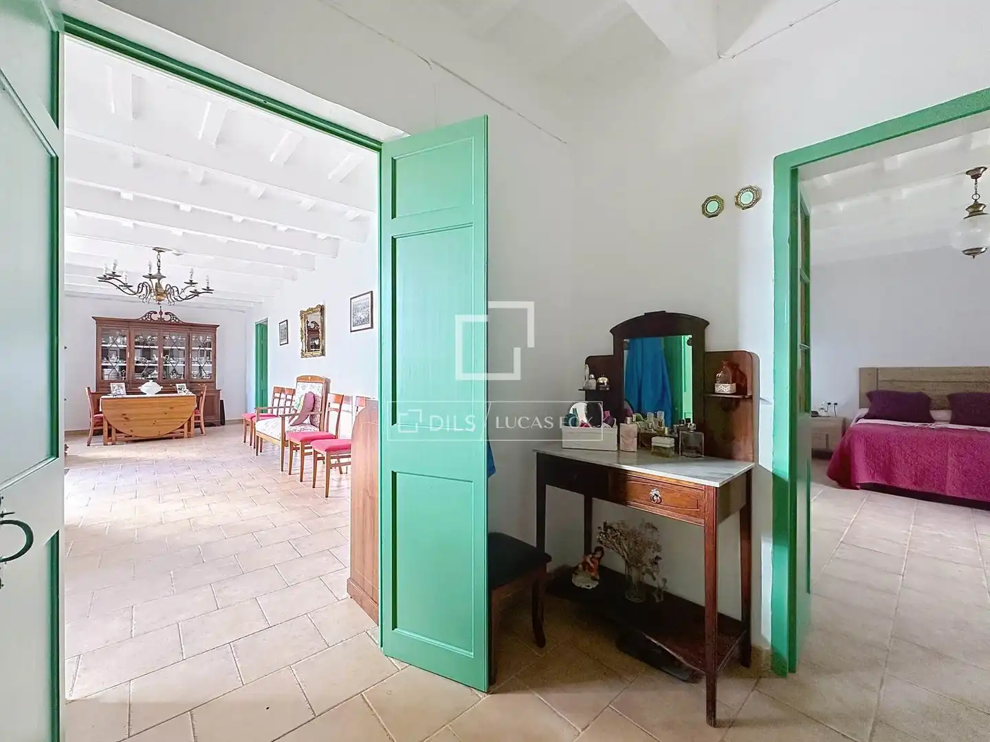 Country house zum Verkauf in Es Castell mit Privatgarten, Abstellraum und Balkon
