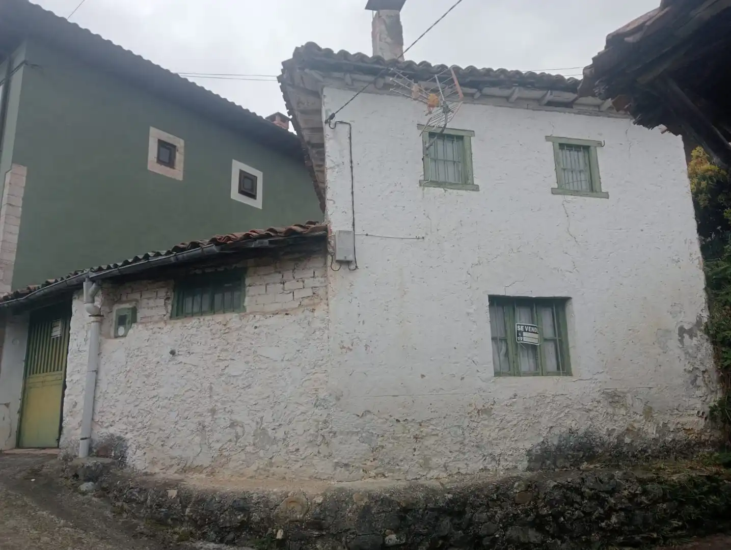 Casa in vendita a Parres