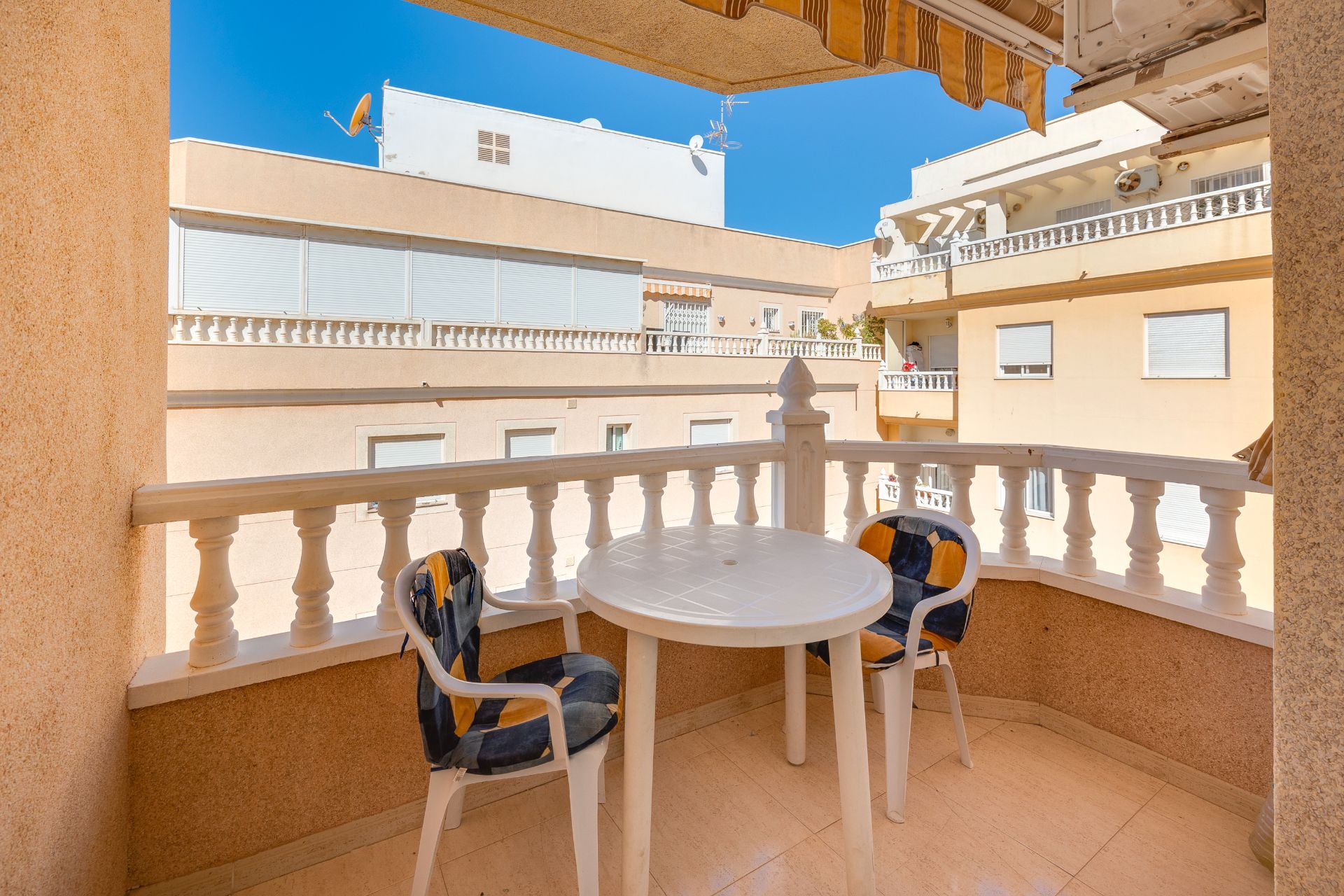 Terrassa de Pis en venda en Torrevieja amb Aire condicionat, Moblat i Balcó