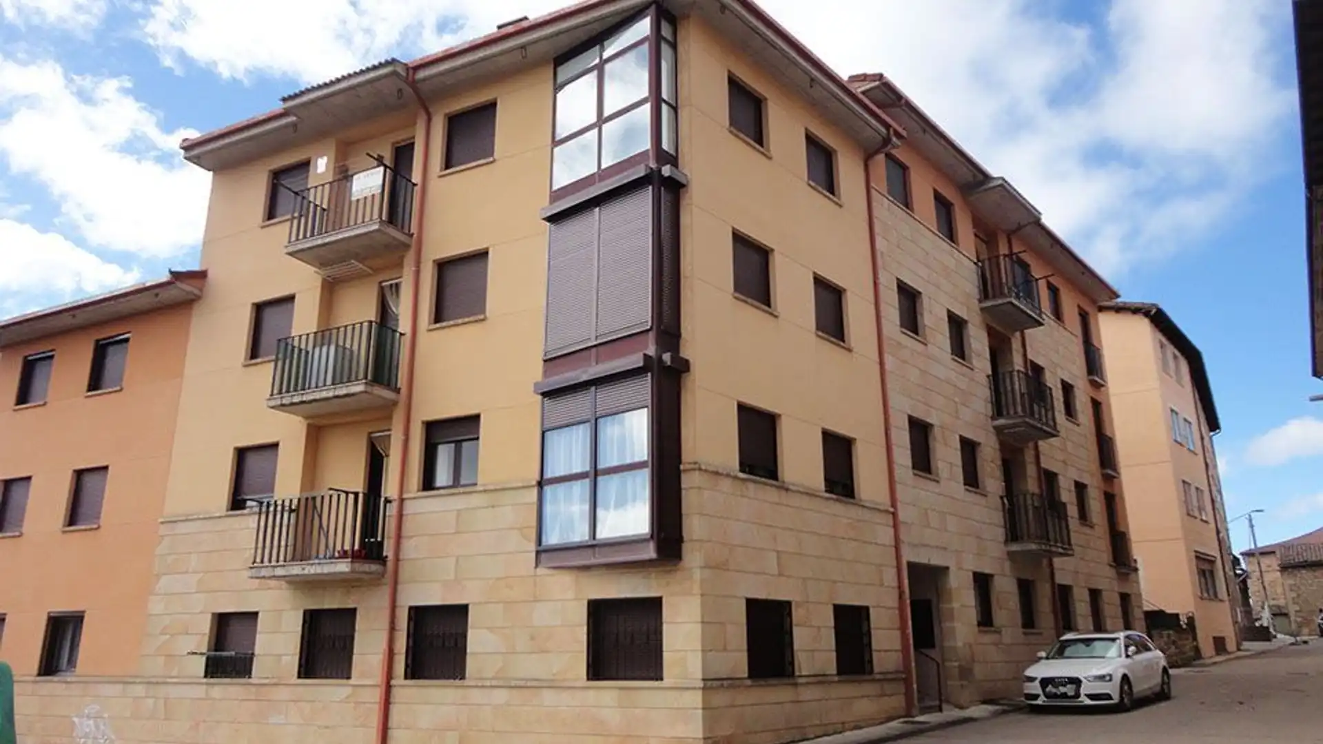 Exterior view of Flat for sale in Quintanar de la Sierra  with Heating, Terrace and Storage room