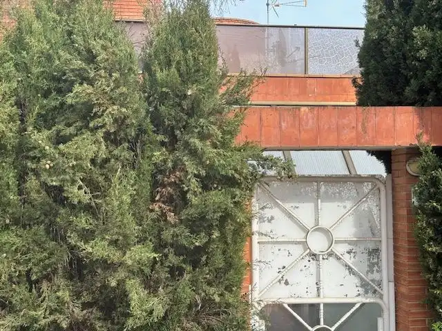 Vista exterior de Casa o chalet en venta en Palau-solità i Plegamans con Jardín privado, Terraza y Piscina