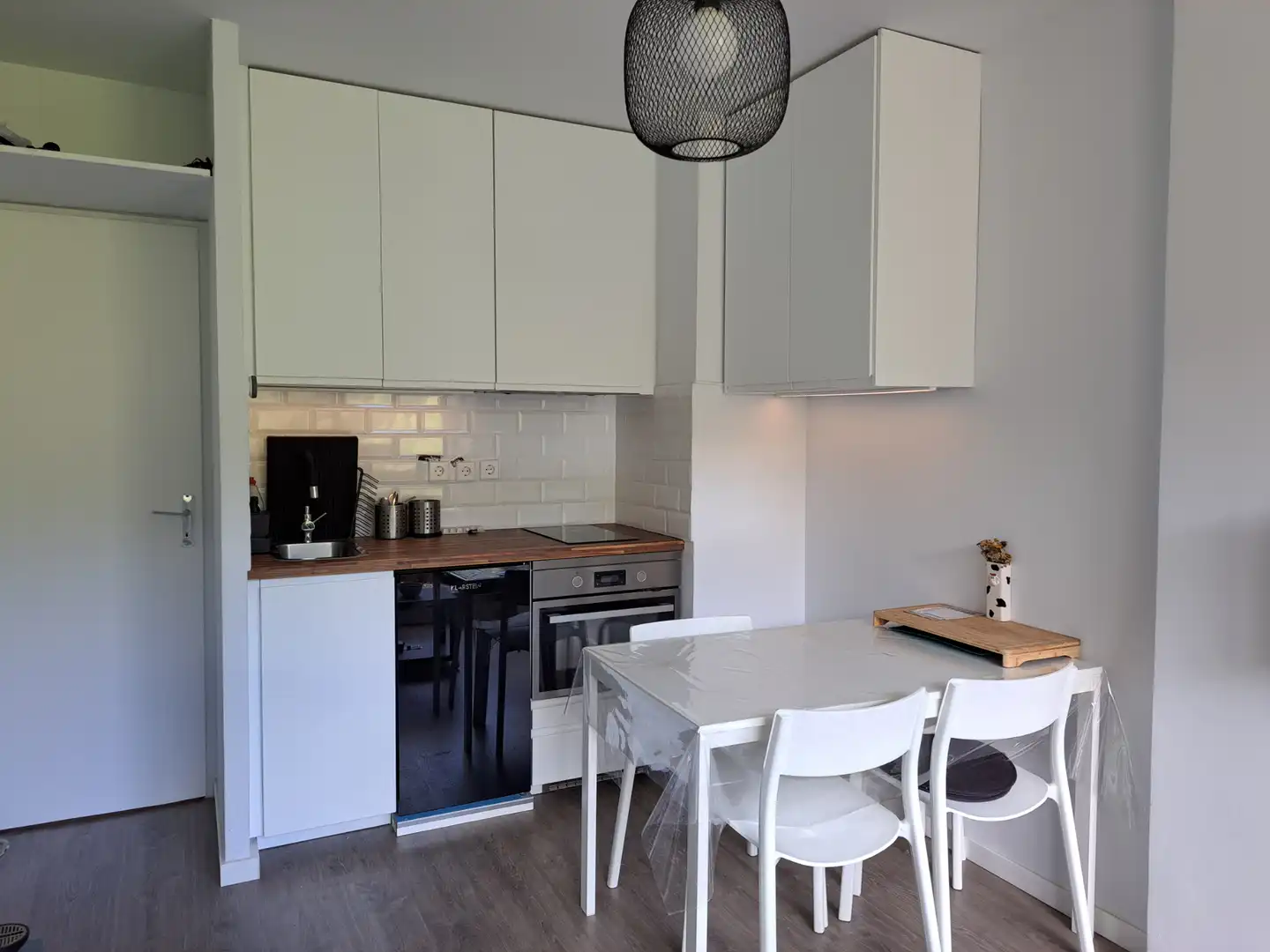 Cuina de Apartament en venda en Saint - Pierre - dels - Forcats amb Terrassa i Moblat