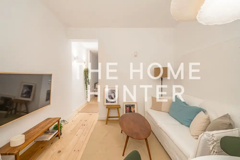 Living room of Flat for rent in Madrid  with Air Conditioner, Heating and Furnished