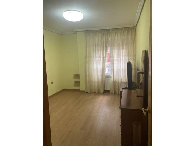 Piso en Venta en Parque Geólogo José Royo Gómez