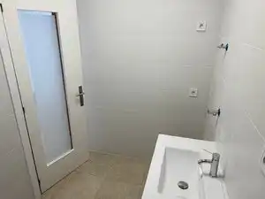 Baño de Local de alquiler en Torredembarra con Amueblado