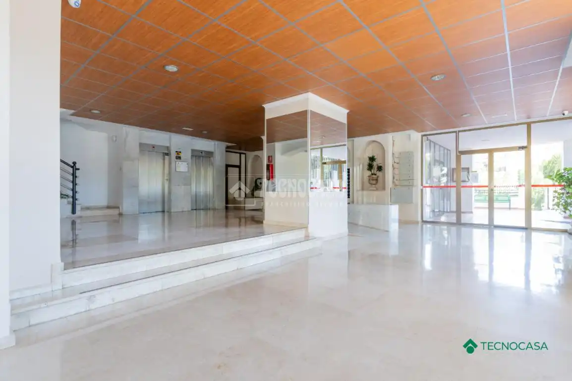 Flat for sale in Roquetas de Mar  with Heating, Terrace and Balcony