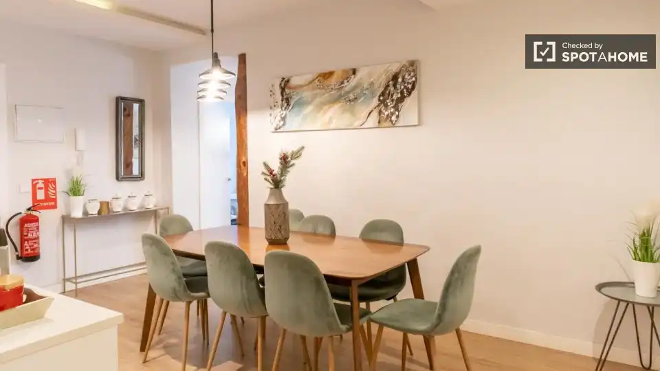Appartamento con terrazza in affitto a Centro, imagen 15