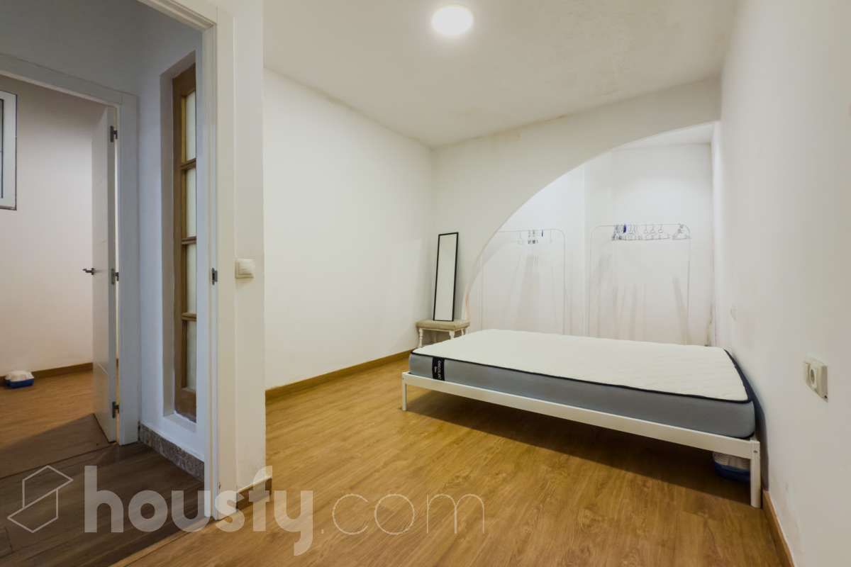 Bedroom of Flat for sale in  Barcelona Capital