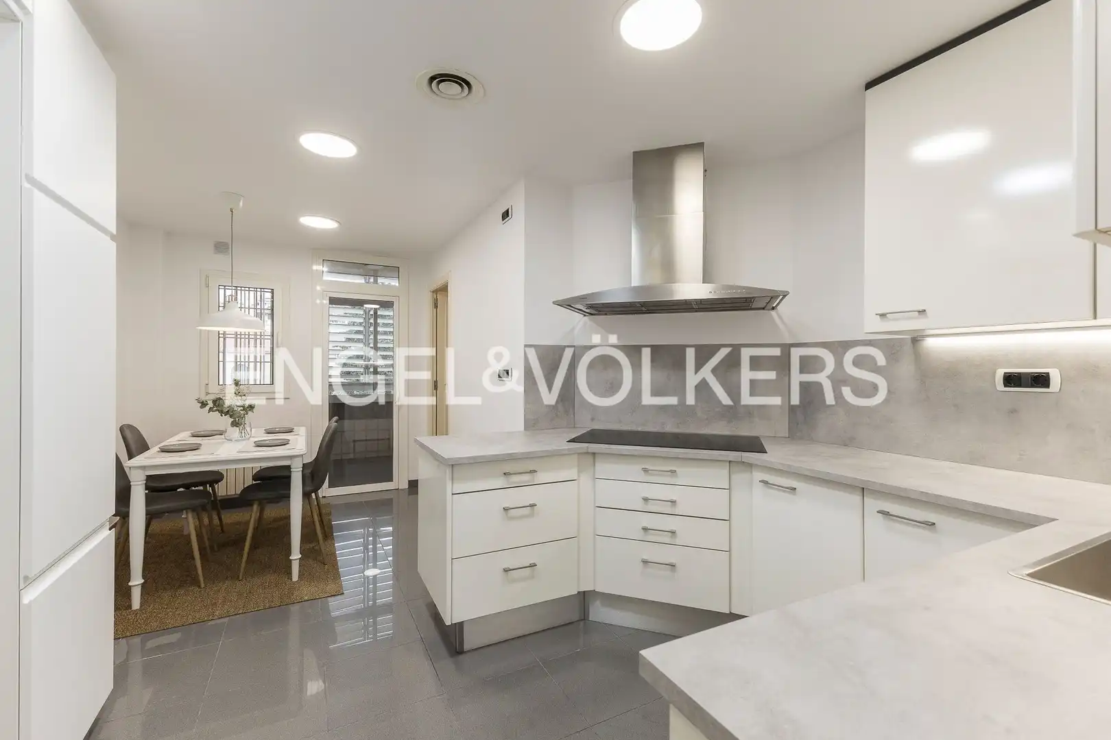 Flat with terrace to rent in Les Corts, imagen 23