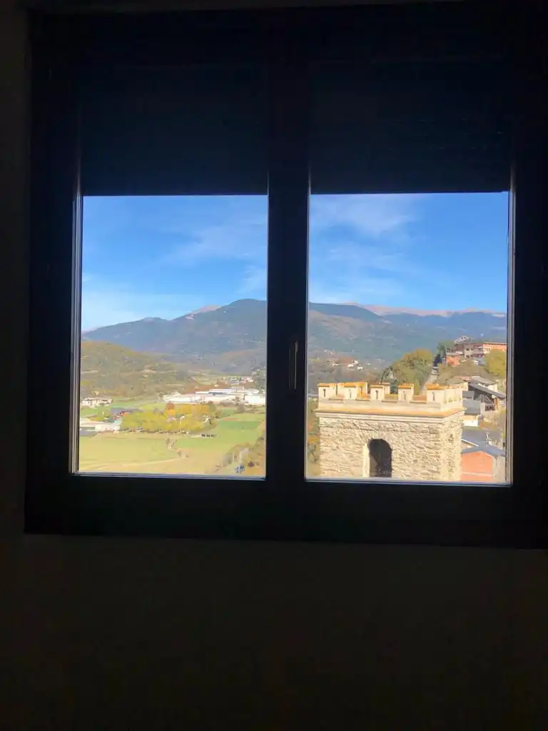 Dúplex amb terrassa en venda a Montferrer i Castellbò, imagen 16